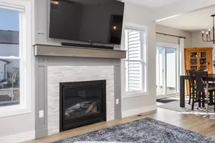 401 B Jenny Ln, Heyworth, IL 61745 - Photo 10