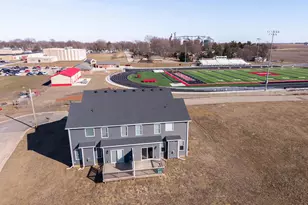 401 B Jenny Ln, Heyworth, IL 61745 - Photo 36