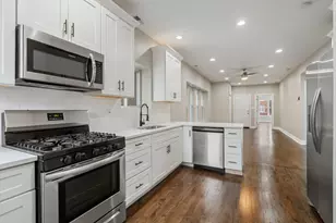 7836 S Constance Ave, Chicago, IL 60649 - Photo 4