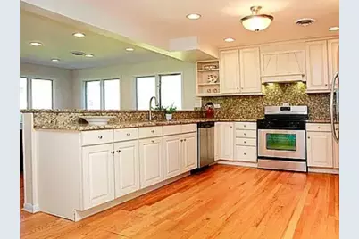 3336 Overland Pass, Northbrook, IL 60062 - Photo 6