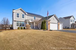335 Sutton St, Yorkville, IL 60560 - Photo 2