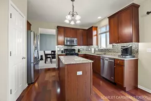 335 Sutton St, Yorkville, IL 60560 - Photo 8