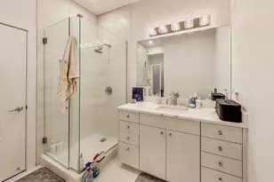 1534 W Fullerton Ave, Chicago, IL 60614 - Photo 16