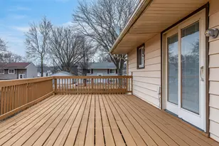 4905 50th St, Moline, IL 61265 - Photo 6