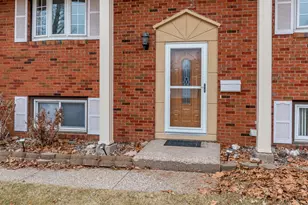 4905 50th St, Moline, IL 61265 - Photo 2