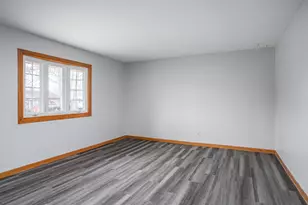 4905 50th St, Moline, IL 61265 - Photo 8