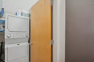 1800 W Roscoe St, Chicago, IL 60657 - Photo 16