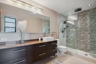 1800 W Roscoe St, Chicago, IL 60657 - Photo 10