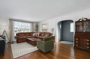 740 S Ashland Ave, La Grange, IL 60525 - Photo 4