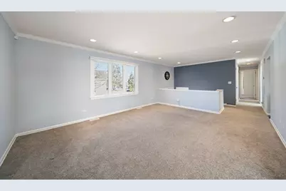 1101 S Lavergne Drive, Mount Prospect, IL 60056 - Photo 2