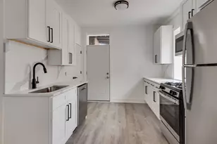 3056 W Cortland St, Chicago, IL 60647 - Photo 2