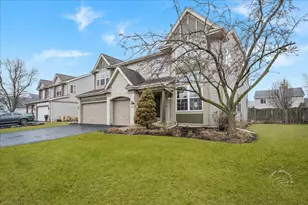 1635 Rosehall Ln, Elgin, IL 60123 - Photo 1