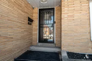 131 Detroit St, Calumet City, IL 60409 - Photo 2