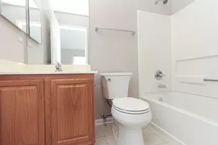 2465 Frost Dr, Aurora, IL 60503 - Photo 12