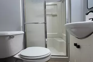 1306 Kinsey Ave, Joliet, IL 60436 - Photo 8