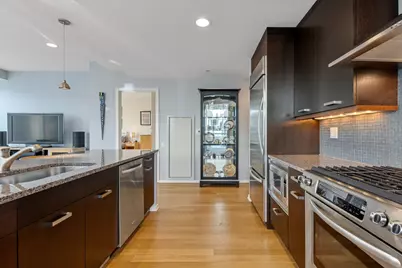 [Address not provided], Chicago, IL 60611 - Photo 6