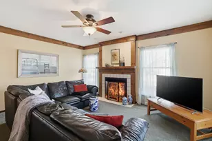 545 Blackhawk Dr, Batavia, IL 60510 - Photo 22