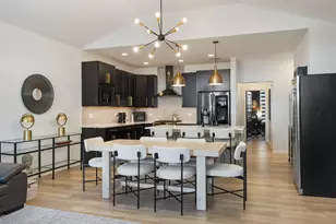 312 Woodmoor Dr, Lombard, IL 60148 - Photo 18