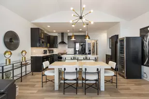 312 Woodmoor Dr, Lombard, IL 60148 - Photo 12