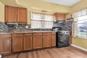 117 W Blair St, West Chicago, IL 60185 - Photo 8