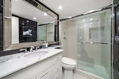 175 E Delaware Place #7107, Chicago, IL 60611 - Photo 24