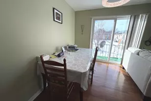 9208 Bumblebee Dr, Des Plaines, IL 60016 - Photo 4