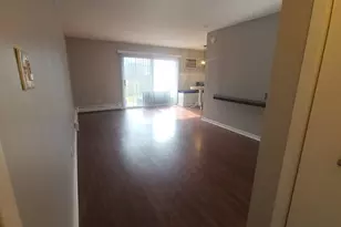 5739 W 129th St, Crestwood, IL 60418 - Photo 2