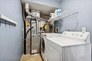 1137 Crimson Ct, Naperville, IL 60564 - Photo 12