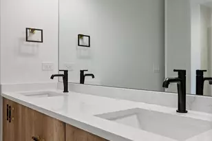 1304 W Winona St, Chicago, IL 60640 - Photo 26