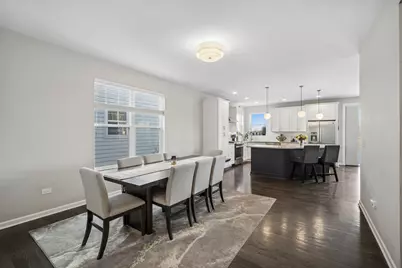 142 Roman Lane, Hawthorn Woods, IL 60047 - Photo 6