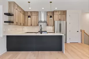 1304 W Winona St, Chicago, IL 60640 - Photo 8