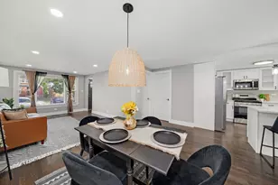 819 E 98th Pl, Chicago, IL 60628 - Photo 10