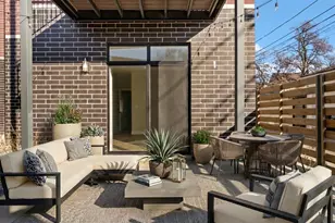 3653 W Barry Ave, Chicago, IL 60618 - Photo 14