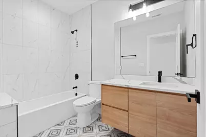 3653 W Barry Avenue #1E, Chicago, IL 60618 - Photo 12