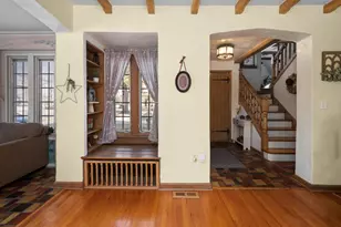 215 W Prospect St, Kewanee, IL 61443 - Photo 8