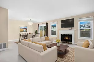 534 Grimes Ave, Naperville, IL 60565 - Photo 2