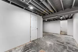 216 5th St E, Milan, IL 61264 - Photo 16