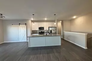 514 Anjali Court, Sycamore, IL 60178 - Photo 4