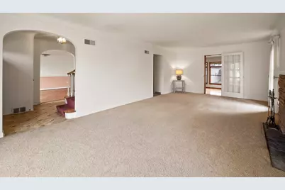 905 S Seminary Avenue, Park Ridge, IL 60068 - Photo 8