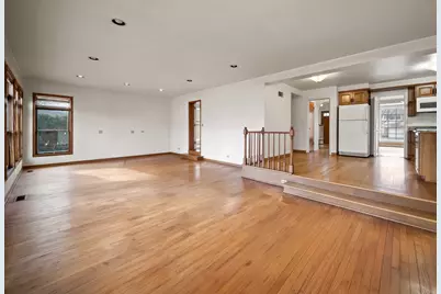 905 S Seminary Avenue, Park Ridge, IL 60068 - Photo 20