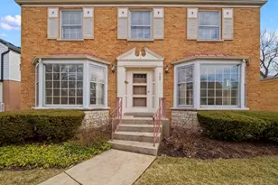 905 S Seminary Ave, Park Ridge, IL 60068 - Photo 2