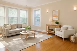 940 E 48th St, Chicago, IL 60615 - Photo 4