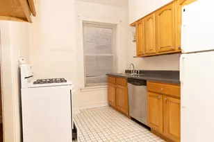 940 E 48th St, Chicago, IL 60615 - Photo 6
