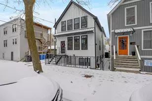 2046 W Moffat St, Chicago, IL 60647 - Photo 18