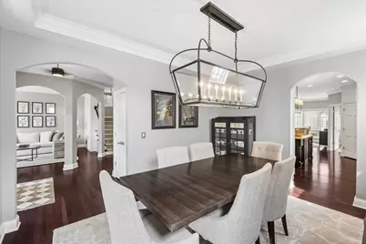 321 N Kenilworth Avenue, Glen Ellyn, IL 60137 - Photo 10