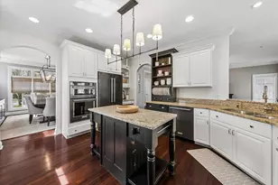 321 N Kenilworth Ave, Glen Ellyn, IL 60137 - Photo 12