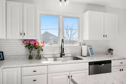 1102 Oxford Circle, Sycamore, IL 60178 - Photo 16