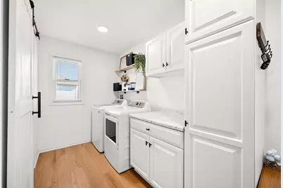 1102 Oxford Circle, Sycamore, IL 60178 - Photo 26