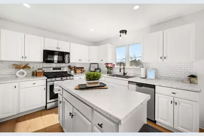 1102 Oxford Circle, Sycamore, IL 60178 - Photo 12