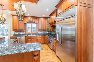 361 S Elm St, Itasca, IL 60143 - Photo 6